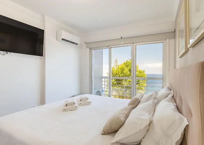 Naval View By Links * 丰沙尔